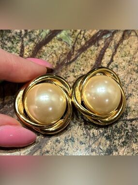 Vintage Richelieu Gold Tone Faux Pearl Swirl Clip-On Earrings